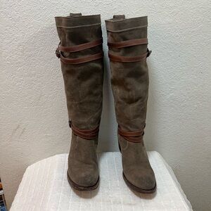 Frye Knee High Suede Boots in Brown and Tan Size 8B
